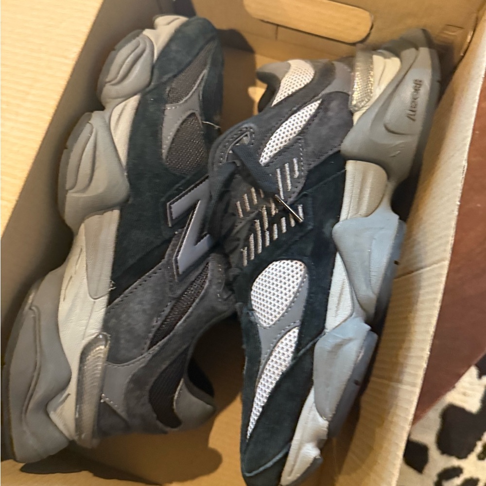 New Balance Men's Gray Sneakers